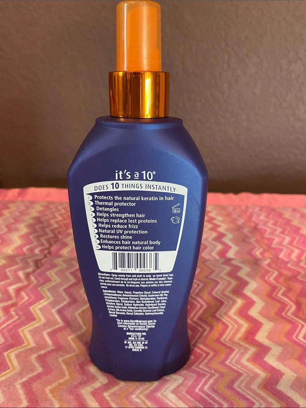 It's a 10 Miracle Leave-In Plus Keratin Spray 10 fl oz - Blue with Orange Spray